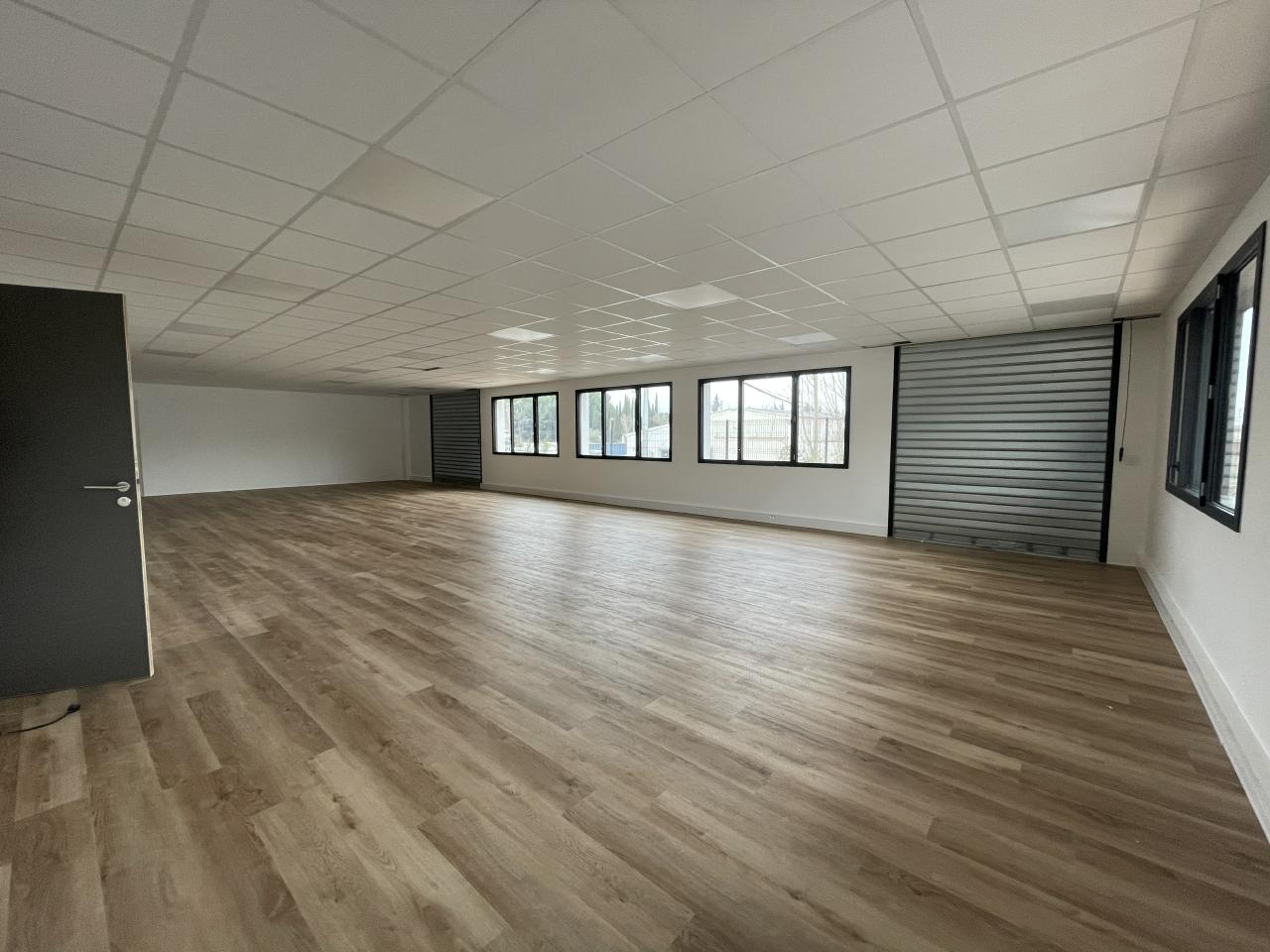 Bureau Éguilles 829m² Location bureau Éguilles Bouches-du-Rhône OLBUR2311990 16